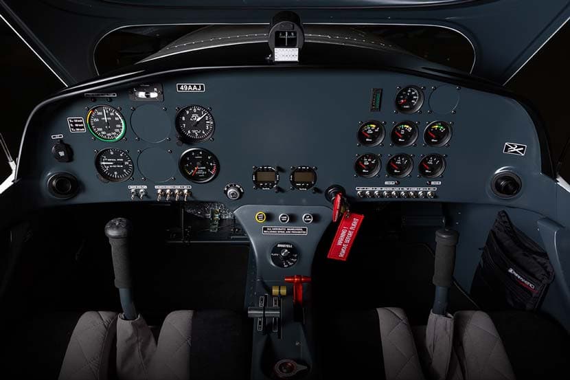 Bristell Classic avionics and instrument panel