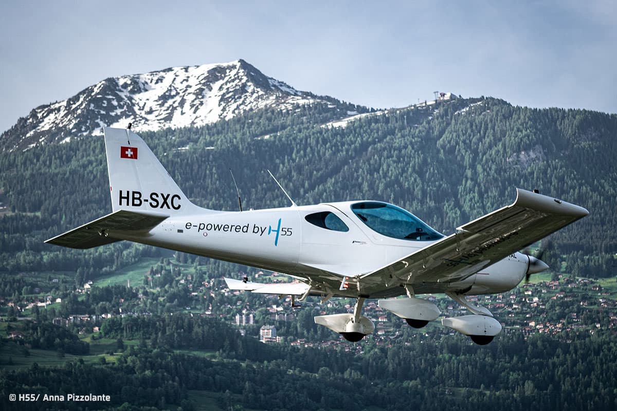 Bristell Energic electric aircraft in flight, e-powered by H55